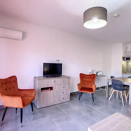 F2 Climatise Avec Parking, Wi-fi, Animaux Acceptes, Proche Centre Et Thermes - Fr-1-451-113 * Lamalou-les-Bains