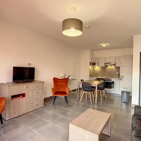 F2 Climatise Avec Parking, Wi-fi, Animaux Acceptes, Proche Centre Et Thermes - Fr-1-451-113 Apartment